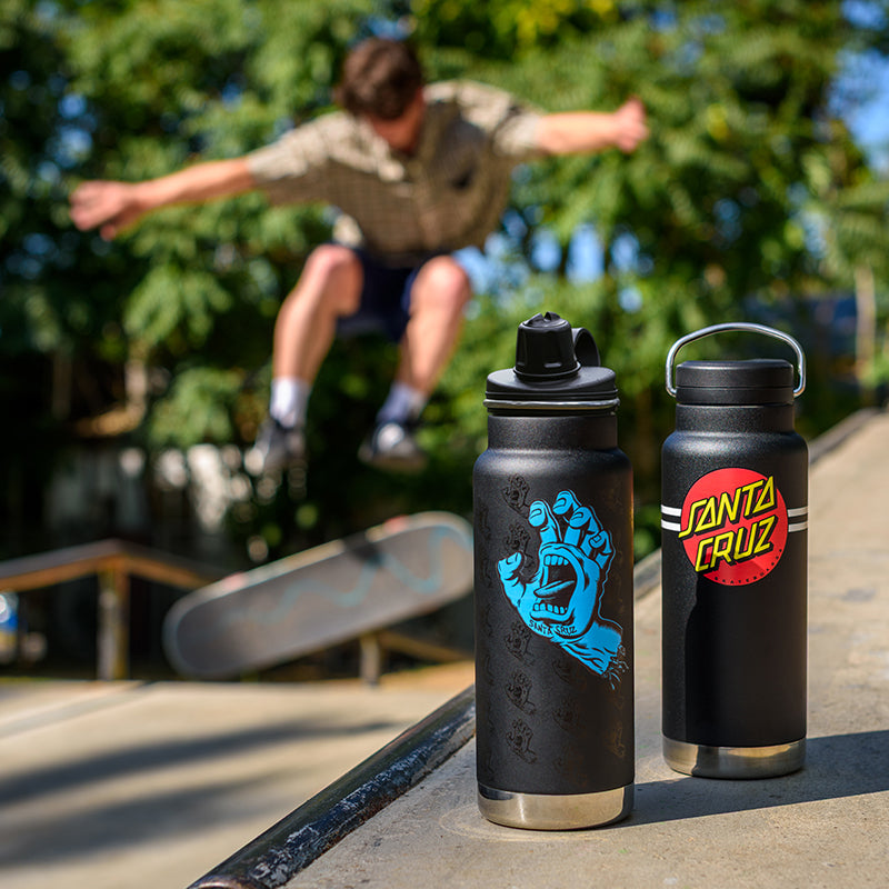 32oz-tkwide-with-chug-cap-santa-cruz-screaming-hand-z1 32oz_20oz_water_bottles_santacruz_skater_ramp_square.jpg