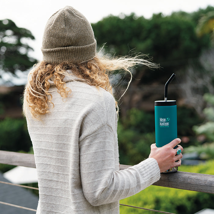 tkwide-straw-cap-q8 K20TKWPCC-EB-20pz-bottle-straw-cap_lifestyle.jpg