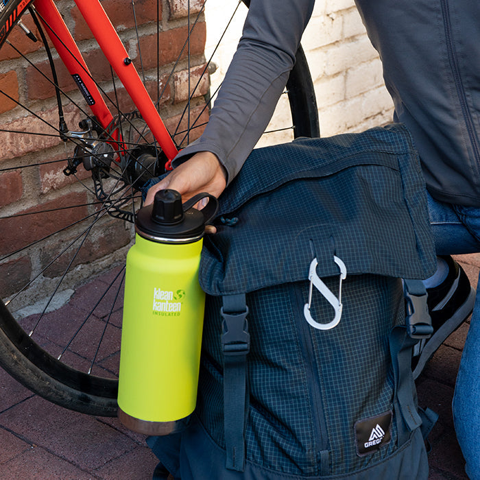 tkwide-chug-cap-b5 K32TKWSSL-JP-Bottle-Biking-Chug-Cap-lifestyle.jpg