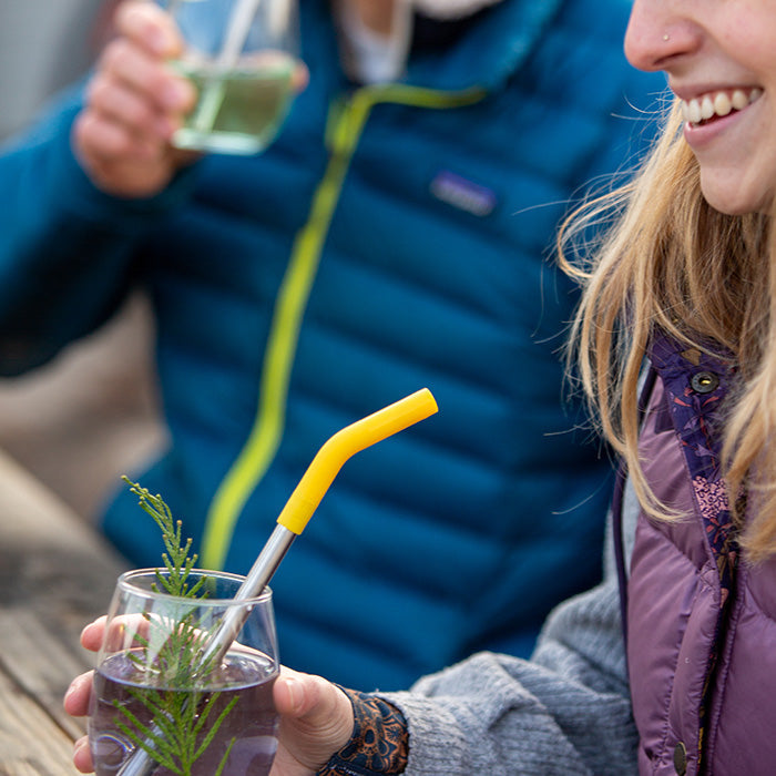 straw-4-pack-u1 recycled_steel_straw_drink_smile_lifestyle.jpg